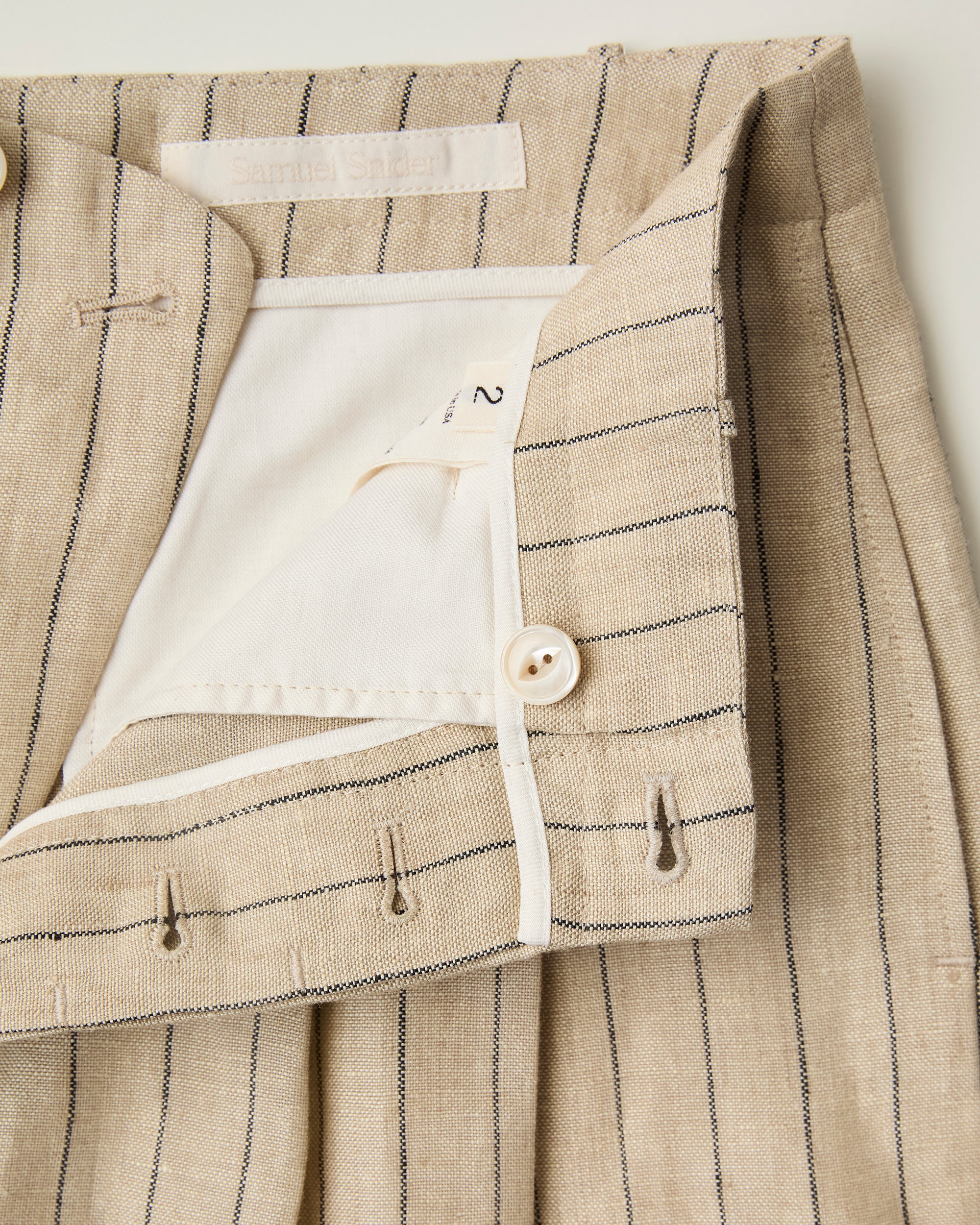 Samuel Snider - Unisex Pleated Trousers in Natural & Black